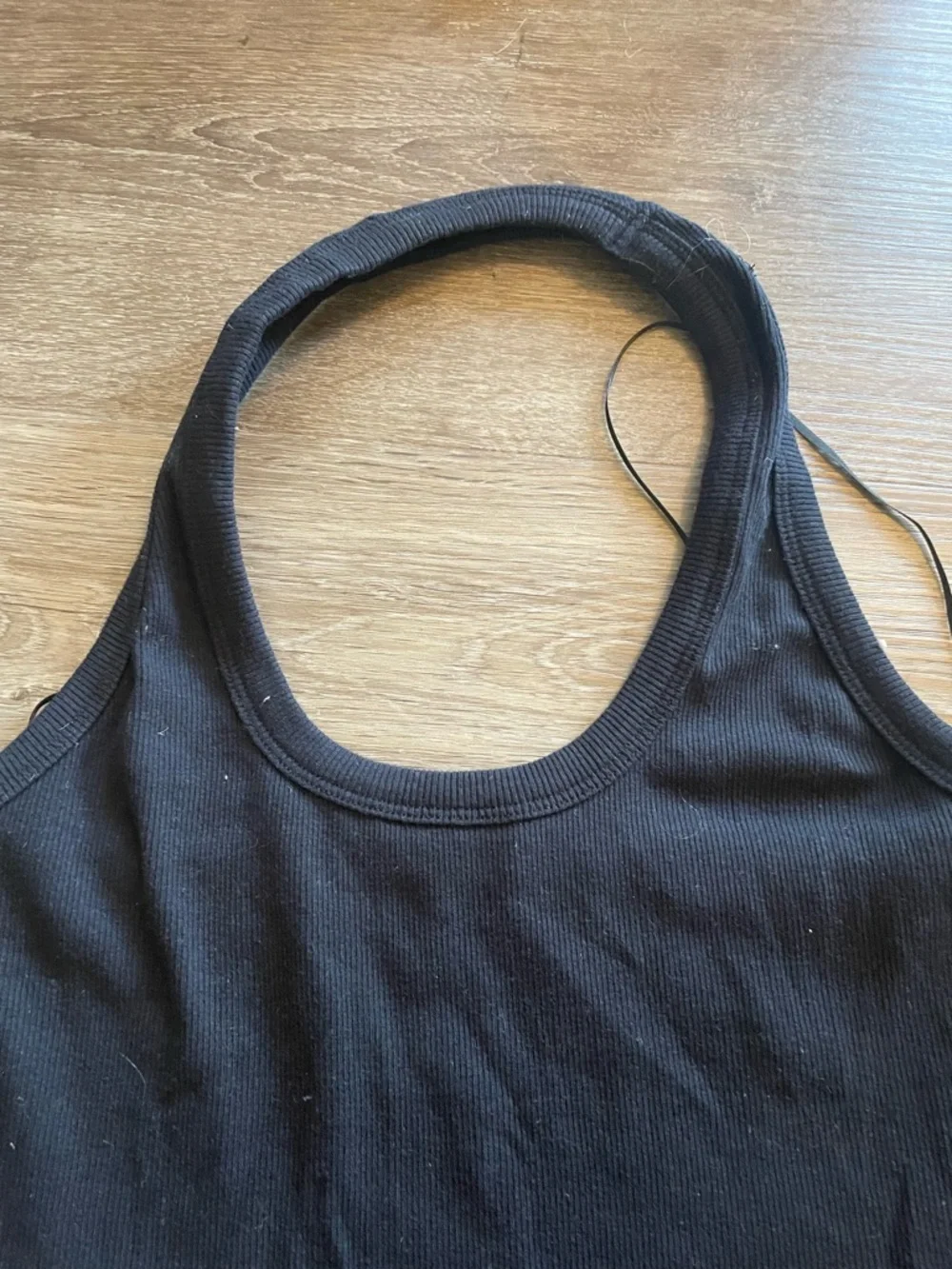 NWT Pilcro Anthropologie Black Ribbed Scoop Halter Tank - Picture 5 of 6